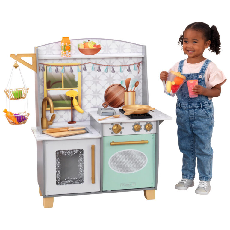 KidKraft Smoothie Fun Play Kitchen - Interactive Pretend Play Kitchen Set with Blender and Accessories