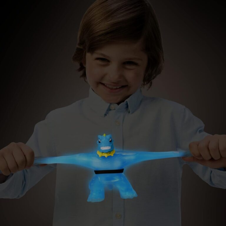 Heroes of Goo Jit Zu Glow Shifters – Super Gooey Tyro Hero Pack