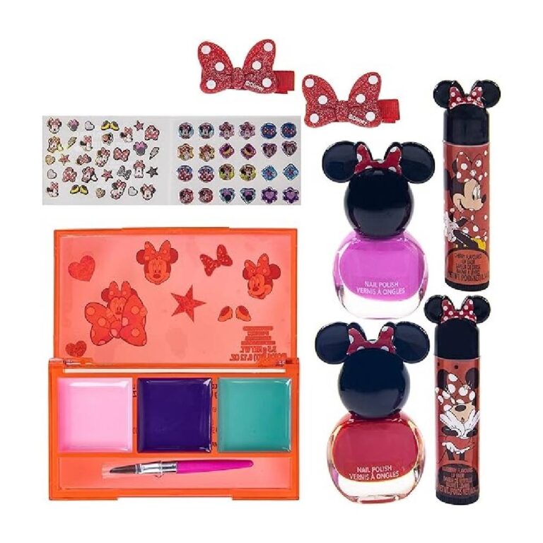 Townley Girl - Disney Minnie Mouse Cosmetic Gift Bag Set