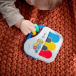 BABY EINSTEIN – PETIT PIANO MUSICAL PEG TOY