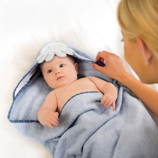 Clevamama Bamboo Apron Baby Bath Towel – Blue