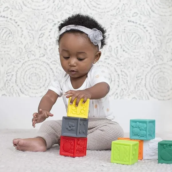 Infantino – Squeeze & Stack Block Set – 8 pcs – 6 Months and Above