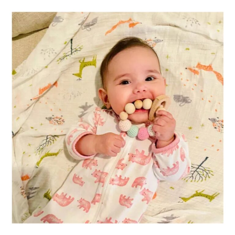 Pikkaboo - Snuggle & Play Handmade Crochet Teether With Wooden Heart Braclet