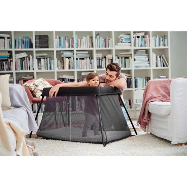 BabyBjorn Travel Cot Light – Black