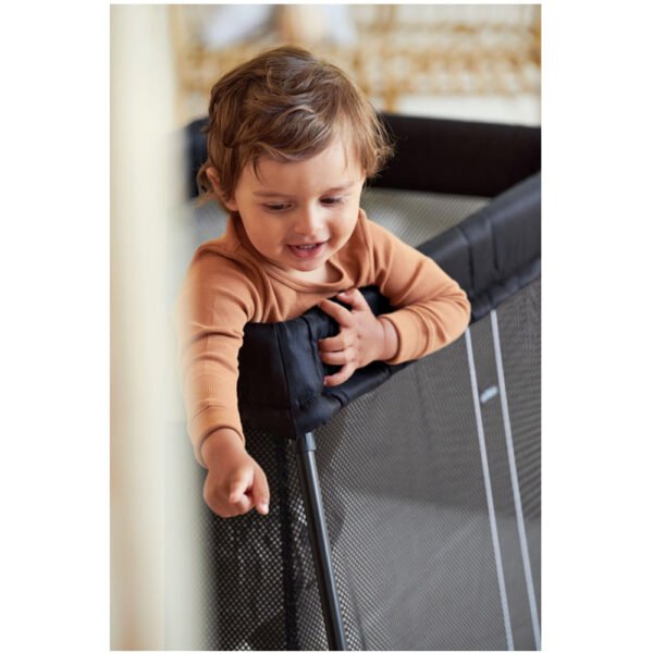 BabyBjorn Travel Cot Light – Black