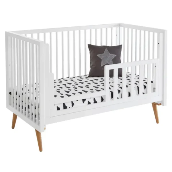 Kolcraft – Roscoe 3-in-1 Convertible Crib