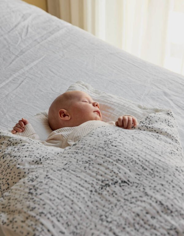 Born Copenhagen – Organic Muslin Junior Bedding – Midnight Dust