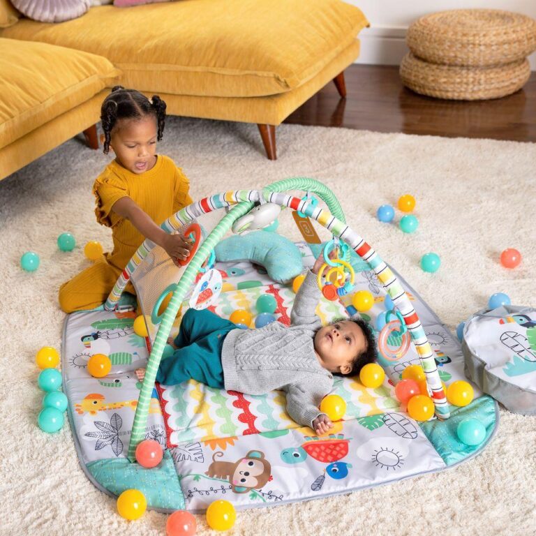 Bright Starts - 5-in-1 Your Way Ball Play Jumbo Play Mat - Green