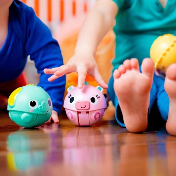 Bright Starts – Giggables Roll and Chase Toy