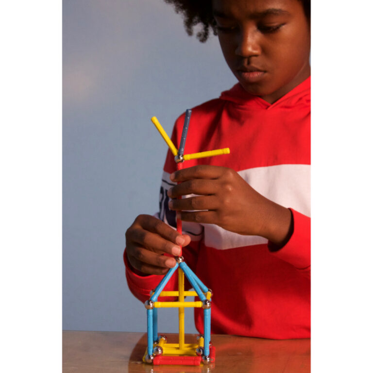 Geomag - Glow Color Magnetic Building Construction Toys, 3 years + - 64 pcs