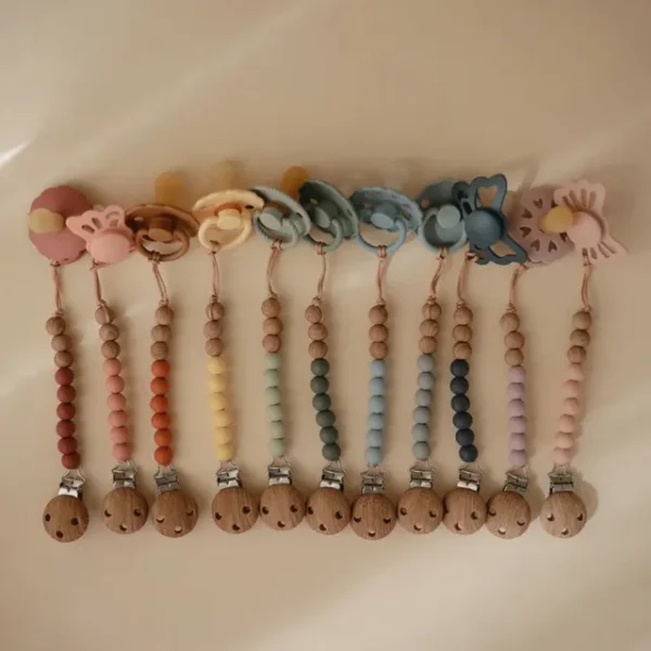 Mushie – Pacifier Clips Eva Black