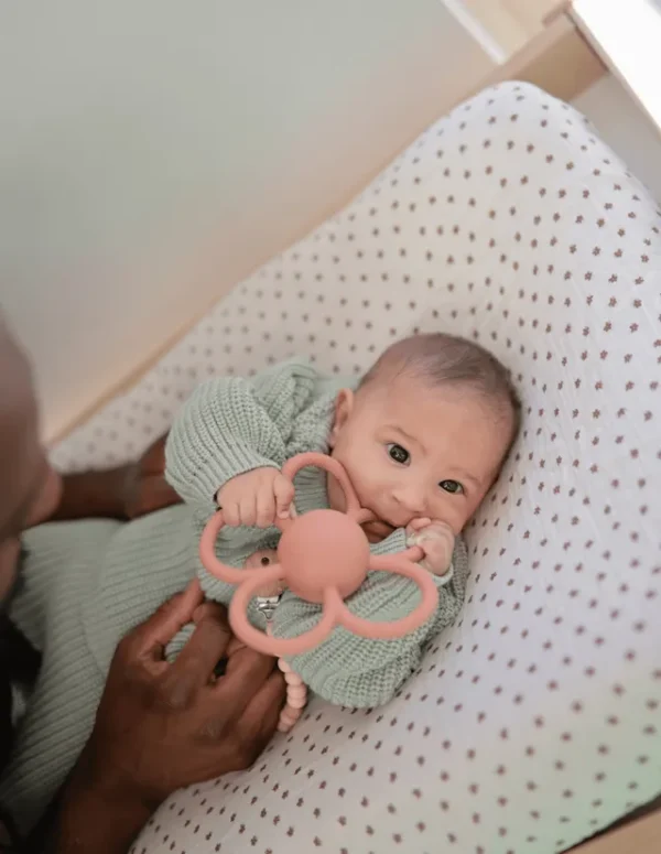 Mushie – Rattle Teether – Daisy