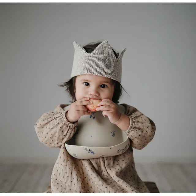 Mushie - Silicone Baby Bib Solid Colors - Dove Grey