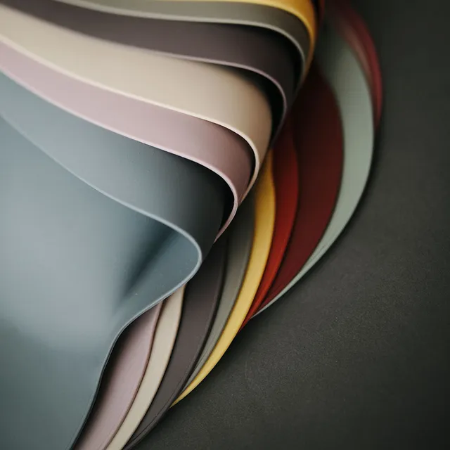 Mushie - Silicone Bib Raw Sienna