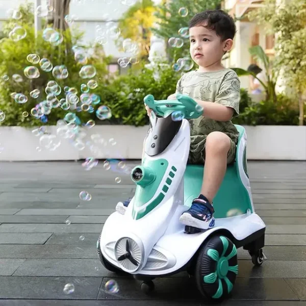 Pikkaboo – 4 Wheels Lights and Bubbles Electric Scooter – Green