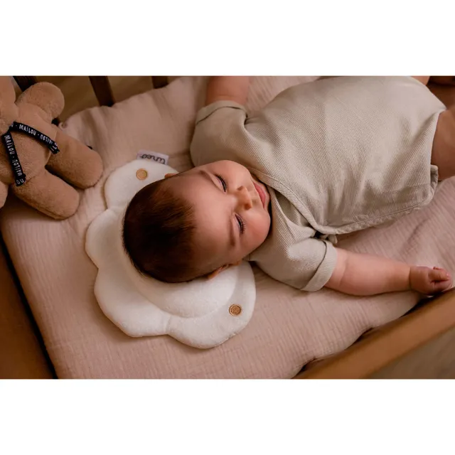 Tineo - Headrest Baby Pillow - Cloudy White