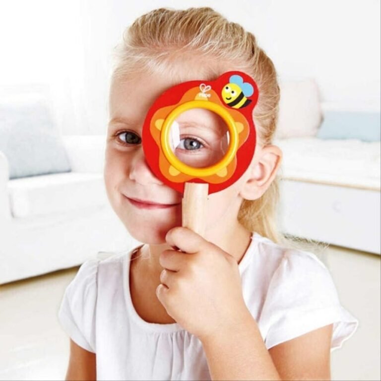 Hape - Wooden Busy Bee Magnifying Glass