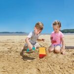 Hape Master Bricklayer Set – Beach Toy