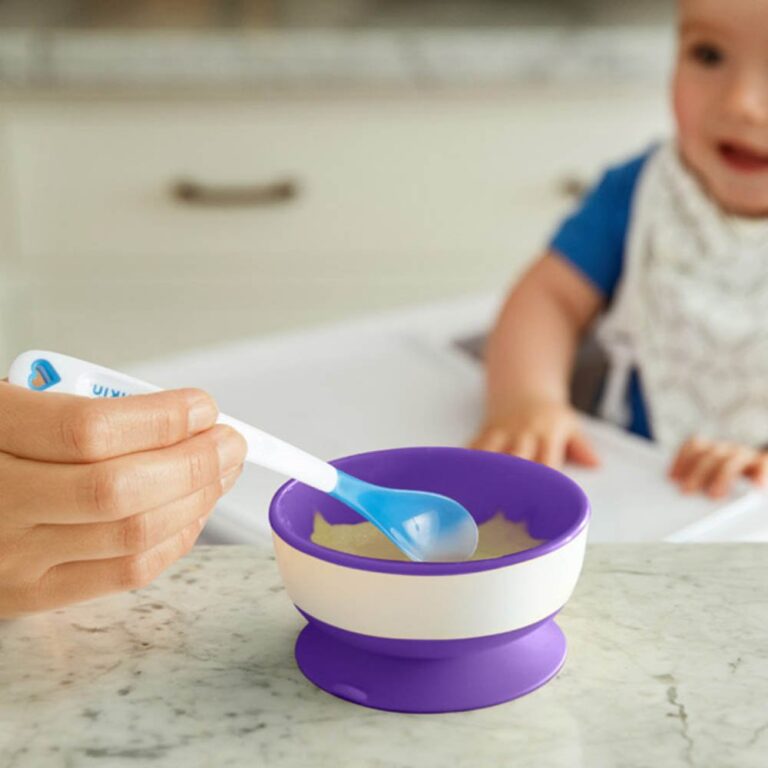 Munchkin - White Hot Infant Safety Spoons - 4Pk