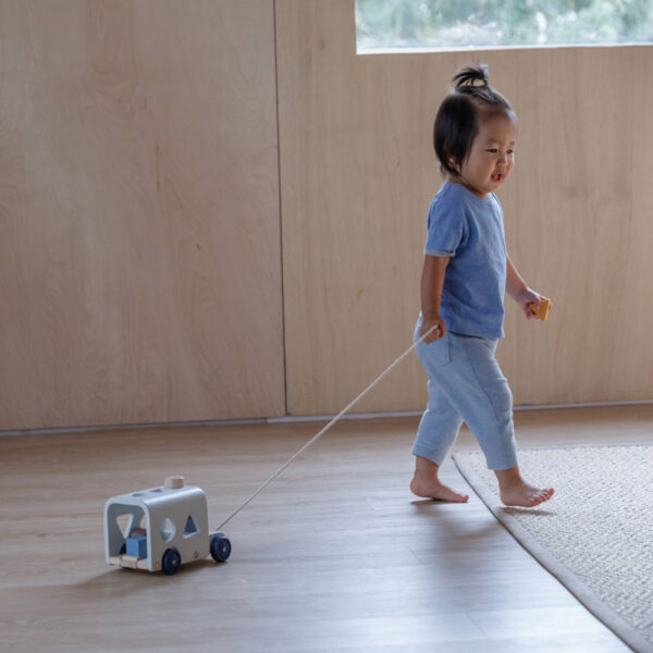 PlanToys – Sorting Bus – Orchard
