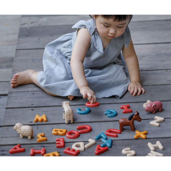 PlanToys – Upper Case Alphabet