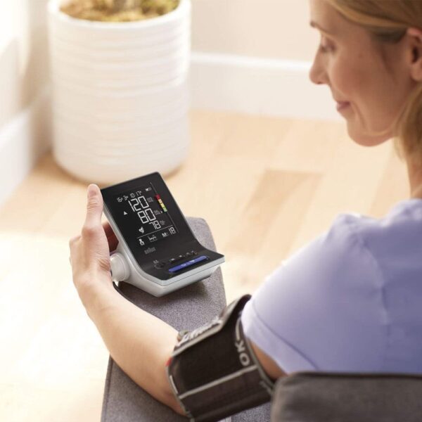 Braun – BUA6150 Exact Fit 3 Blood Pressure Monitor – Black