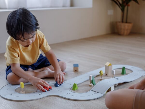PlanToys – Road & Rail – Rubber