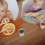 Mushie – Silicone Plate Pale Daffodil