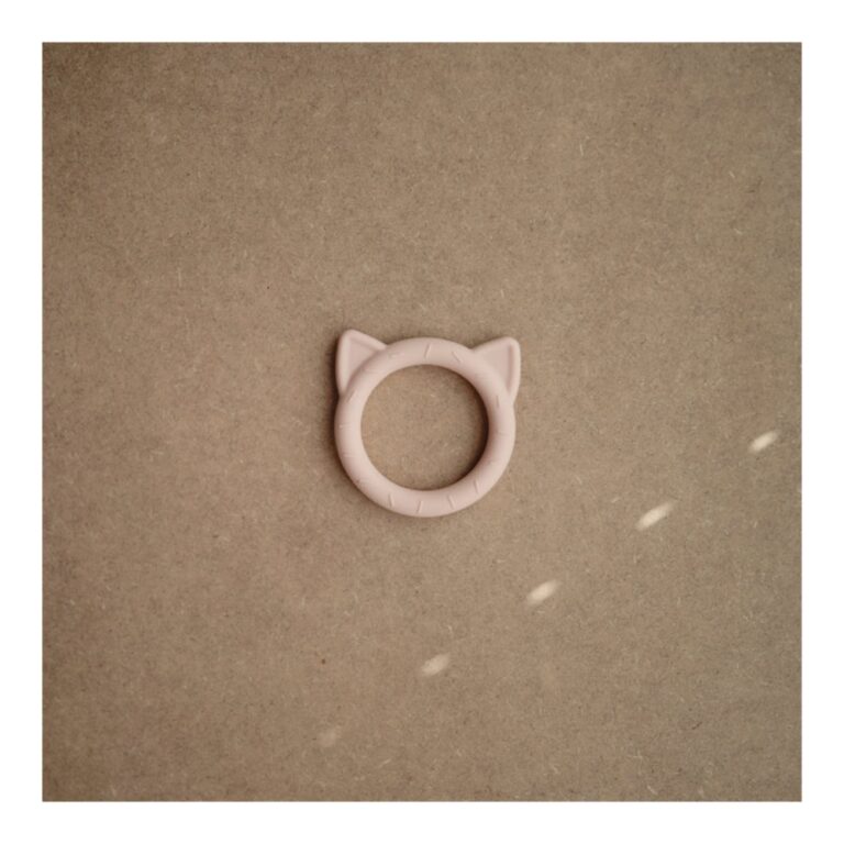 Mushie - Teether Cat Blush