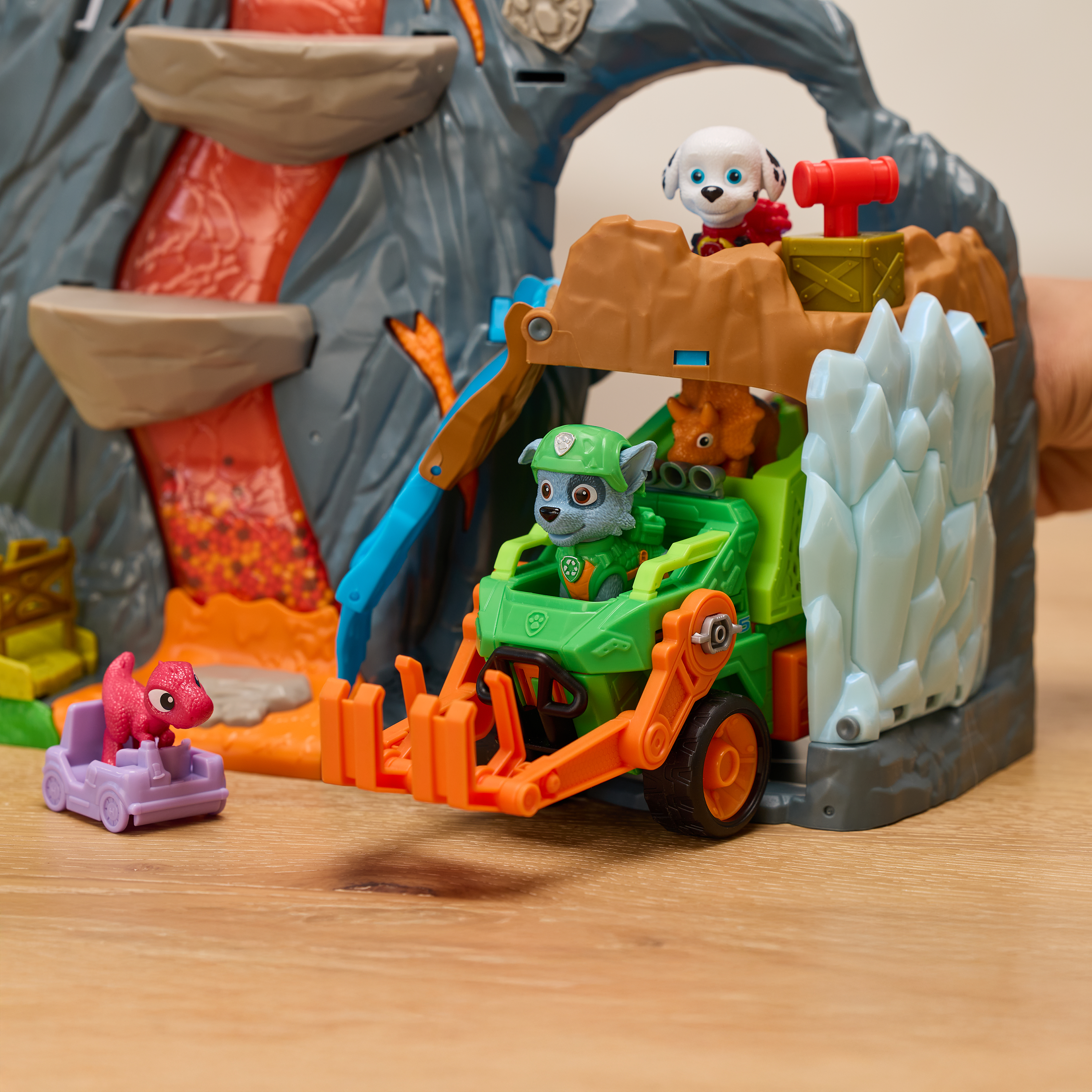 Paw Patrol – Nick Paw Patrol – Paw Patrol Movie3 Dino Super Lava Blast Playset
