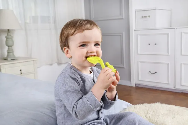 Mombella - Squirrel Baby Teether Toy - Green