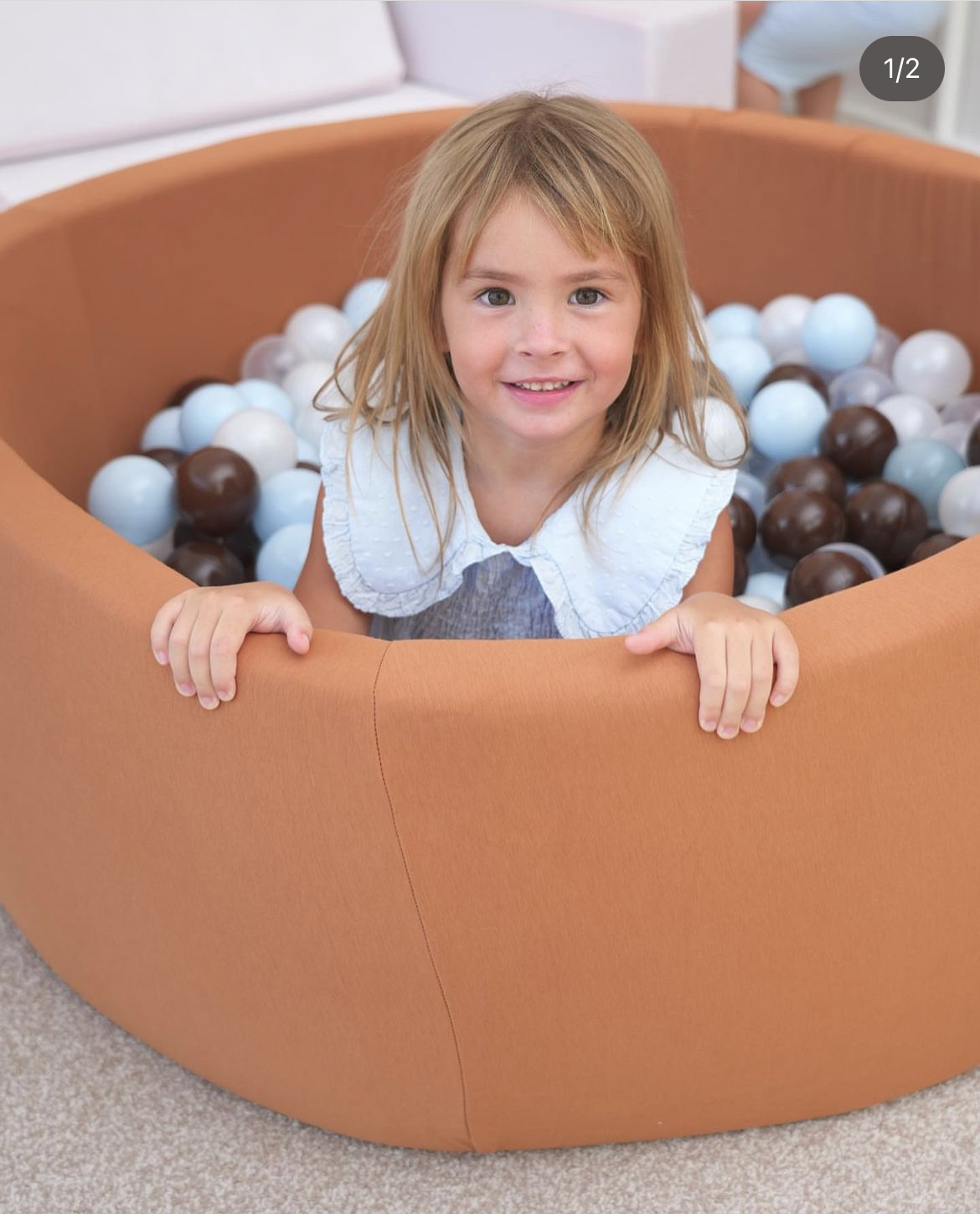 Round Ball Pit – Saddle Brown – 100X40 W200 Balls (White, Baby Blue, Golden)