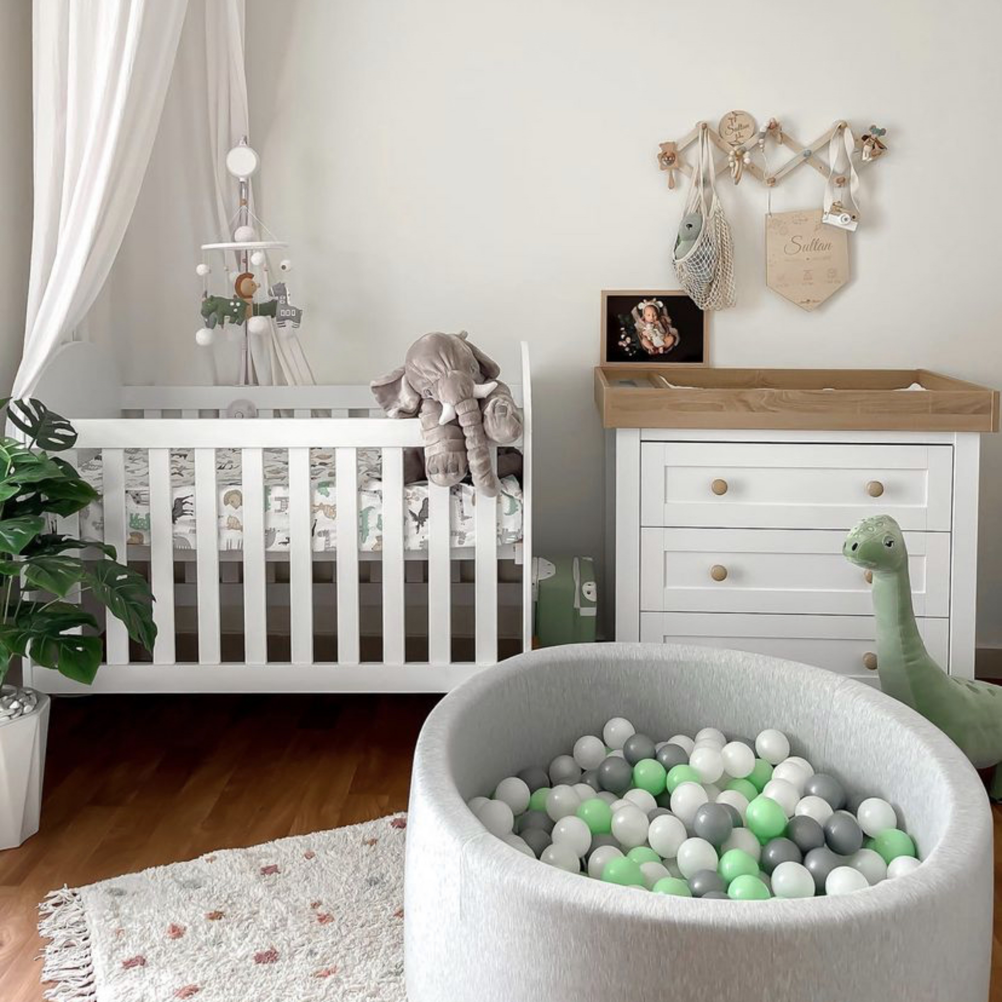 Round Ball Pit- Grey Melange – 120×50 W400 Balls (Light Grey, Pearl, Baby Blue, Lime)