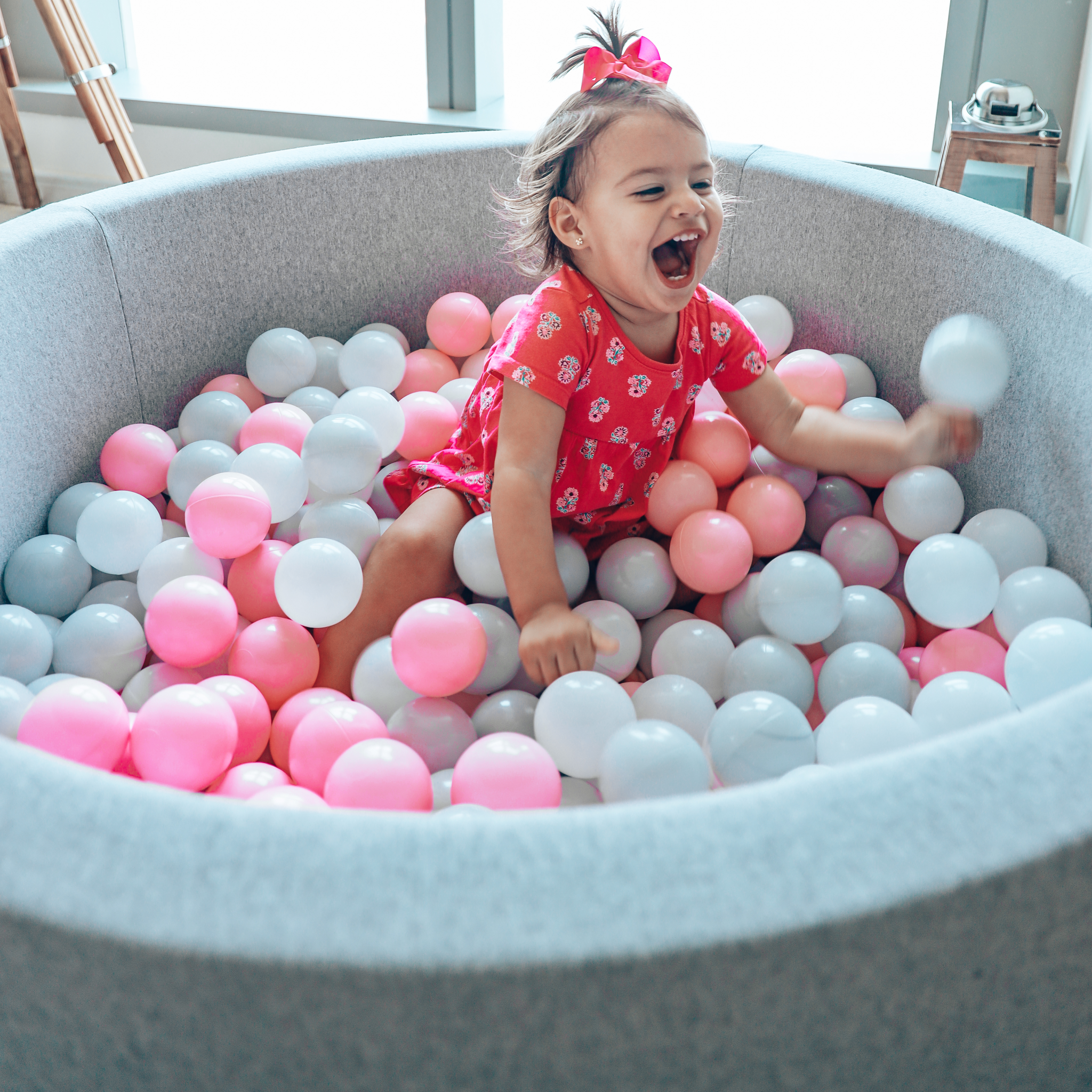 Round Ball Pit- Grey Melange – 120×50 W400 Balls (Light Grey, Pearl, Baby Blue, Lime)
