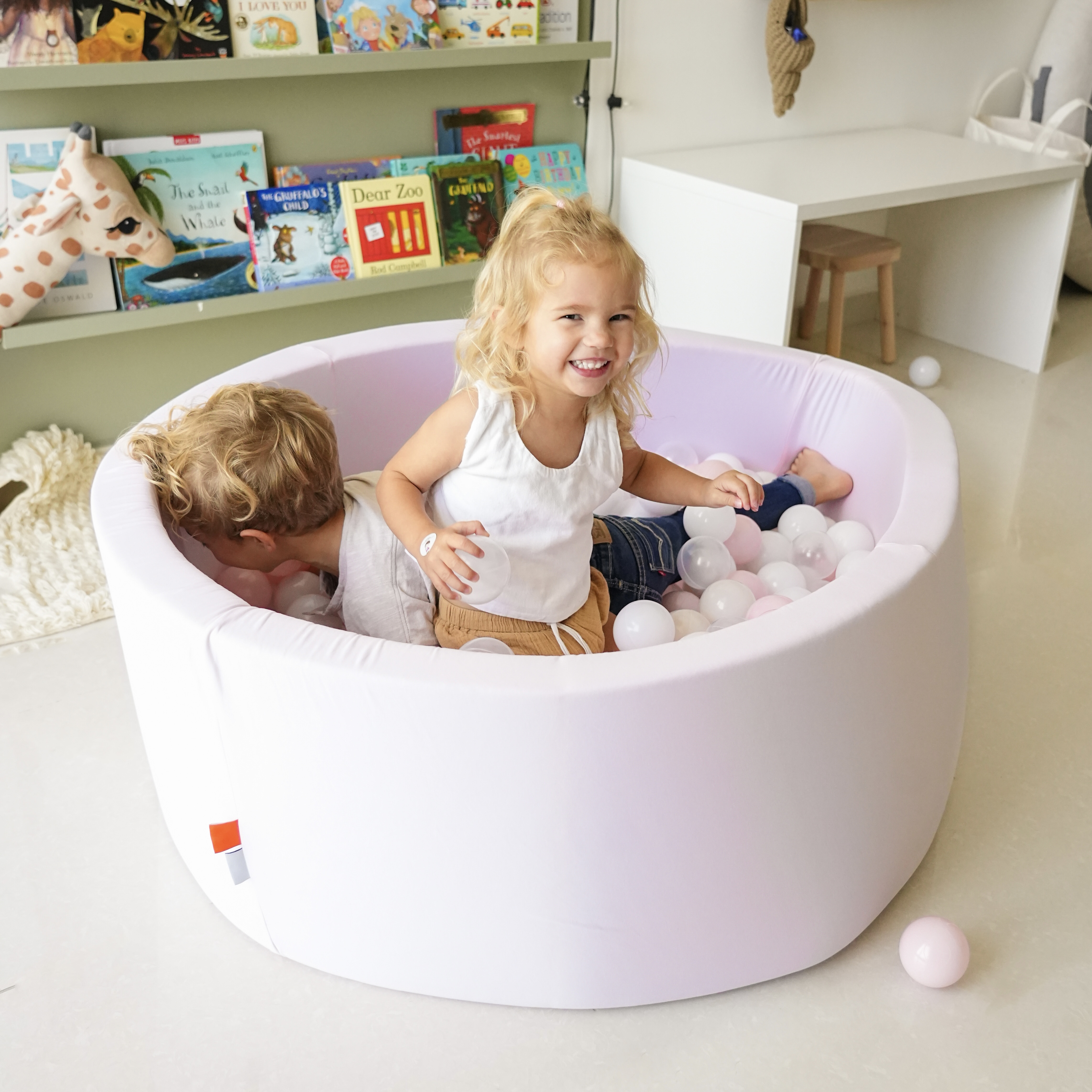Ezzro - Light Pink - 120x50 - Round Ball Pit - With 400 Balls (Baby Pink, White)