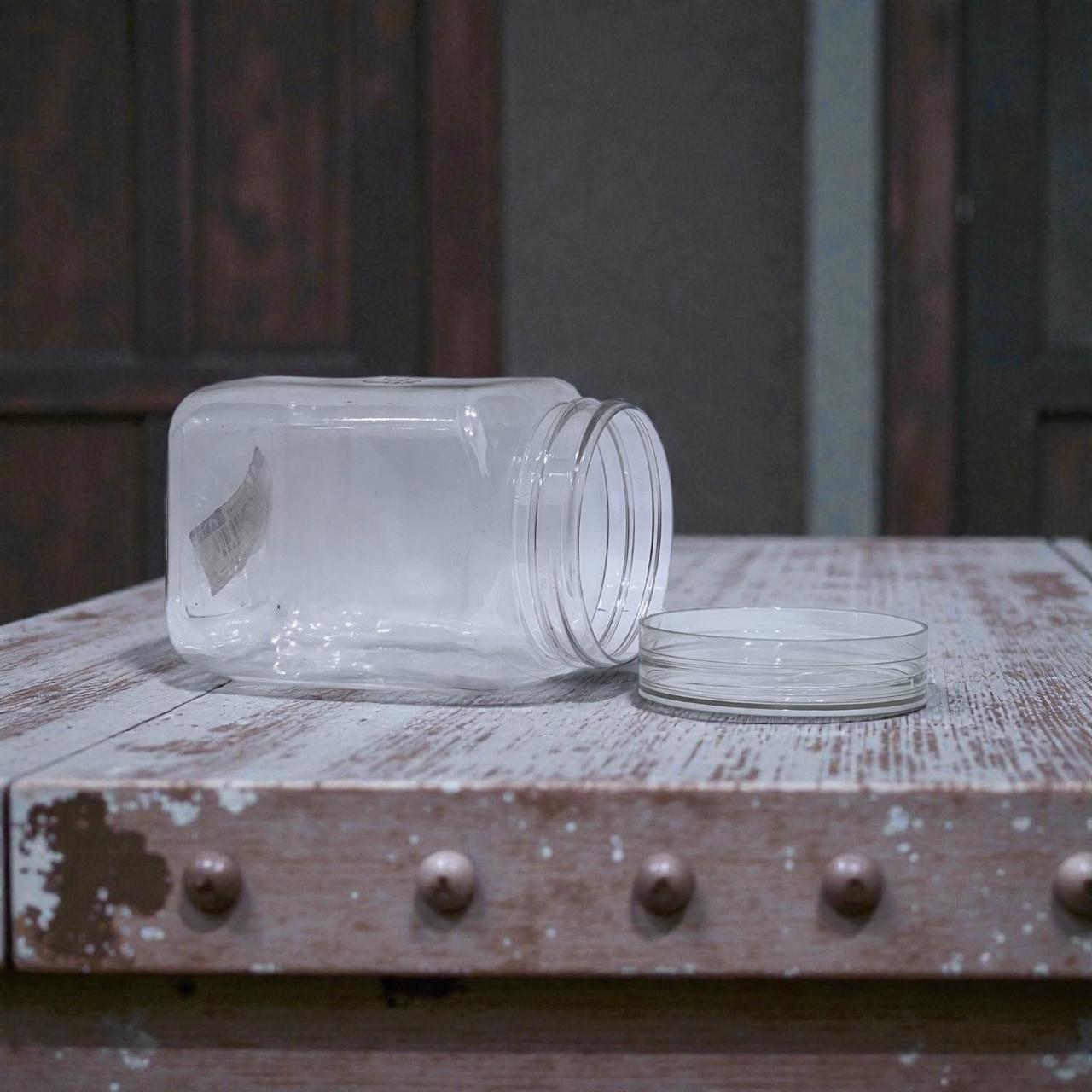 Astro Crisp Square PET Container 1600 ml