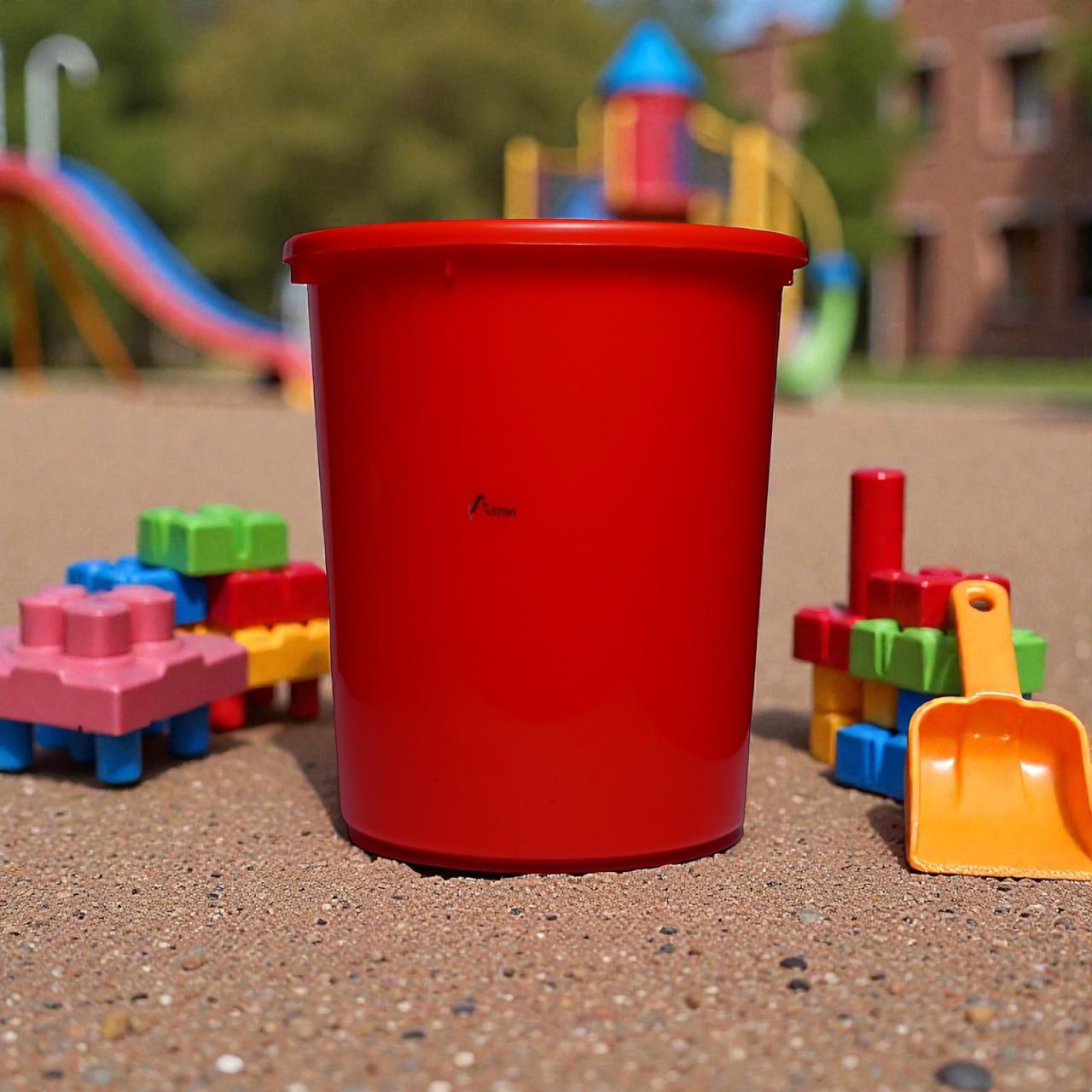 Astro Clear Medium Storage Bin 5400 ml – Red